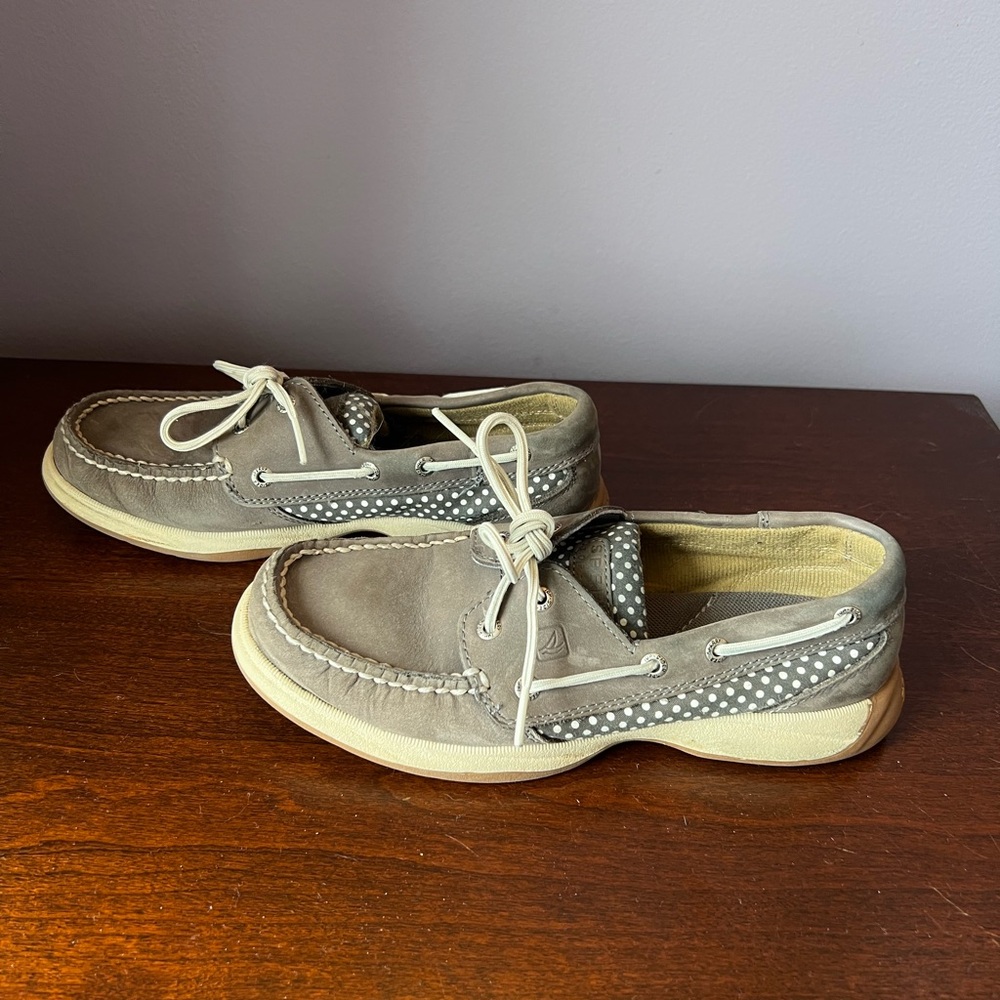 Sperry Gray Boat Shoes Women's size 7 Polka Dot Accent GUC - Picture 3 of 7